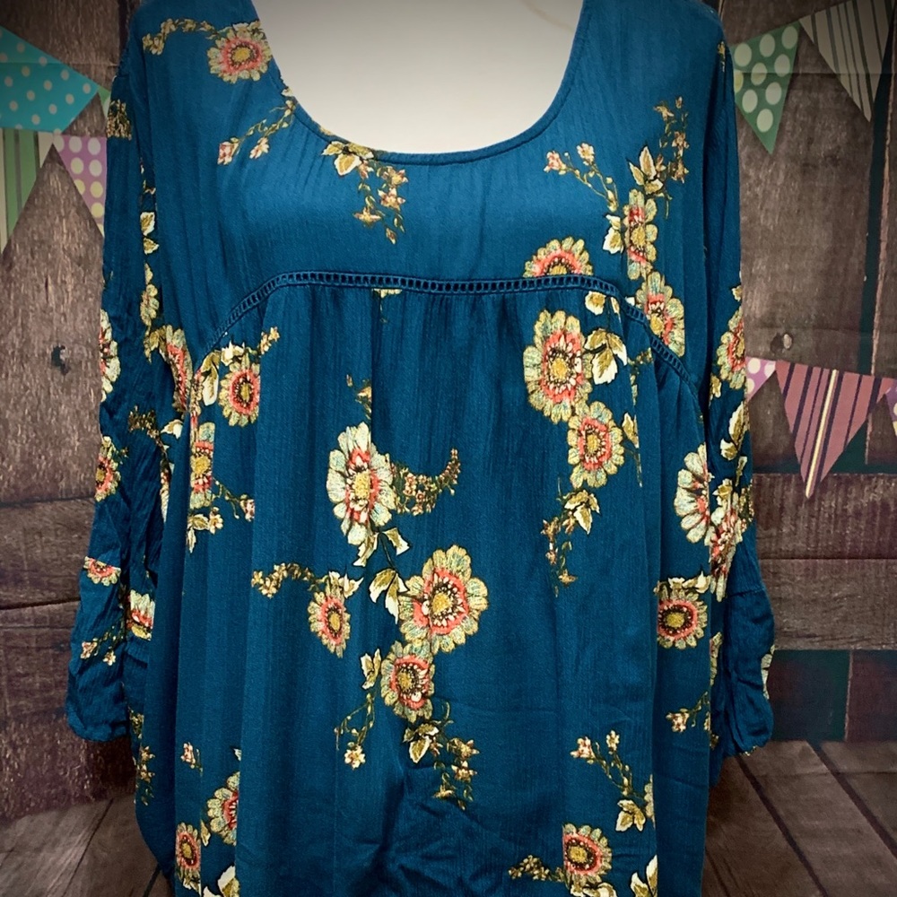 Pretty Bell Sleeve Lace Back Top